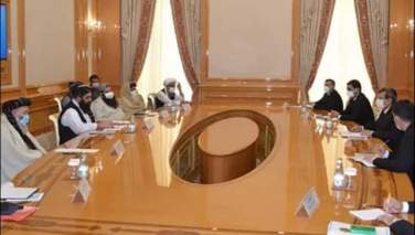 هیات طالبان با وزیر خارجه ترکمنستان روی تاپی و ساخت خط آهن گفتگو کرد