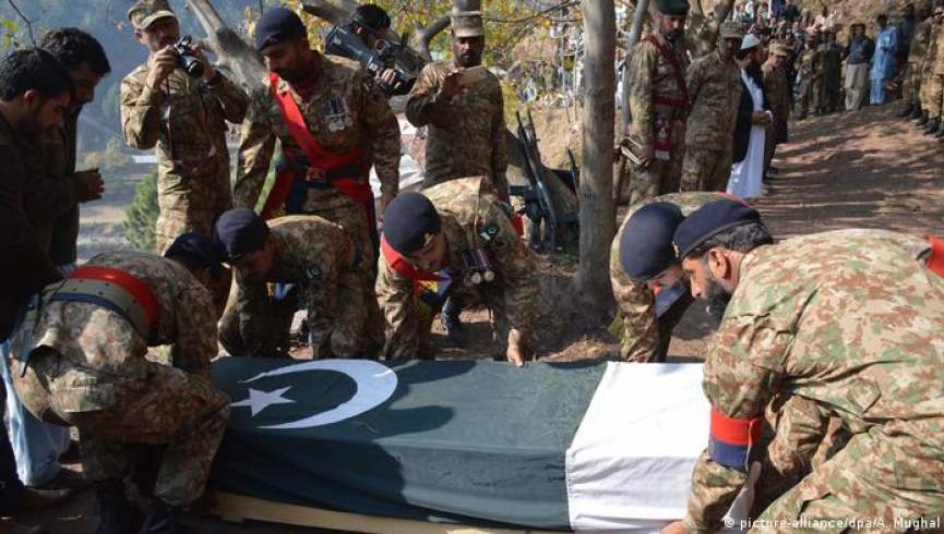 حمله مسلحانه بر ارتش پاکستان 5 سرباز کشته شدند