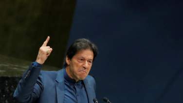 تقلای عمران خان برای بقا؛ از اسلام تا استقلال