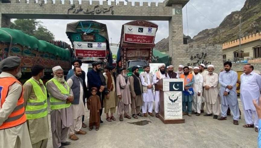 ‏یک نهاد خیریه پاکستانی 80 تُن مواد خوراکی به افغانستان کمک کرد