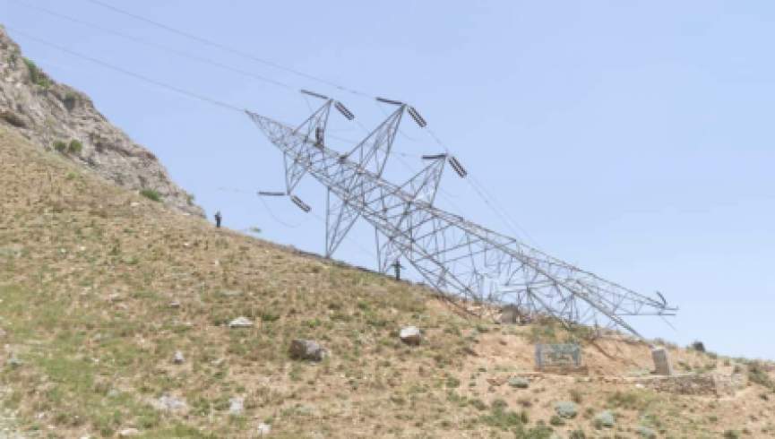 برق وارداتی ترکمنستان در اثر وزش باد قطع شد