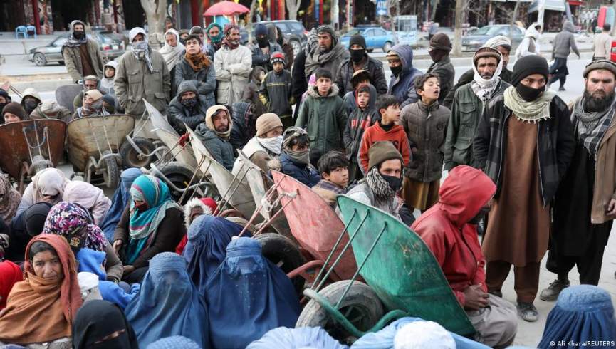 اقتصاددانان بین المللی از بایدن خواستند ذخایر ارزی افغانستان را آزاد کند