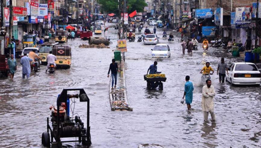 سیل های اخیر بیش از 10 میلیارد دالر به پاکستان خسارت وارد کرد