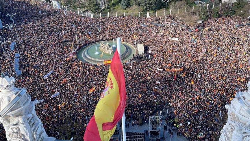 ده ها هزار نفر از مردم اسپانیا علیه دولت مظاهره کردند