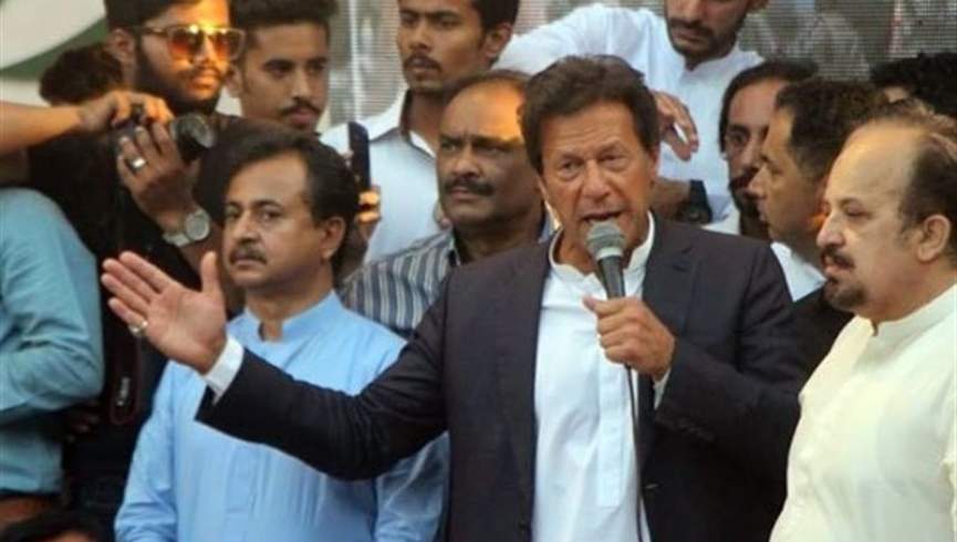 پولیس پاکستان به دنبال دستگیری عمران خان در شهر لاهور