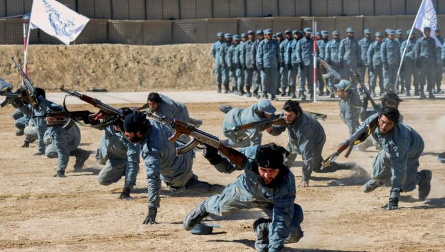 نظام آموزشی کنونی افغانستان برای طالبان ارتش سازی می‌کند