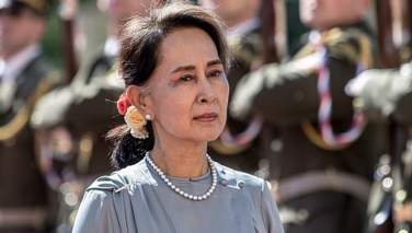 رهبر سابق میانمار از زندان آزاد شد