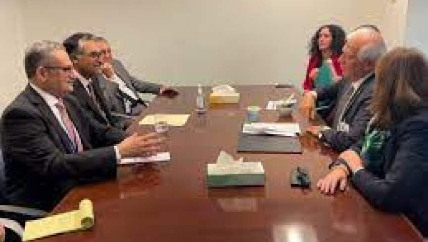 بورل با وزیرخارجه موقت پاکستان در مورد افغانستان گفتگو کرد