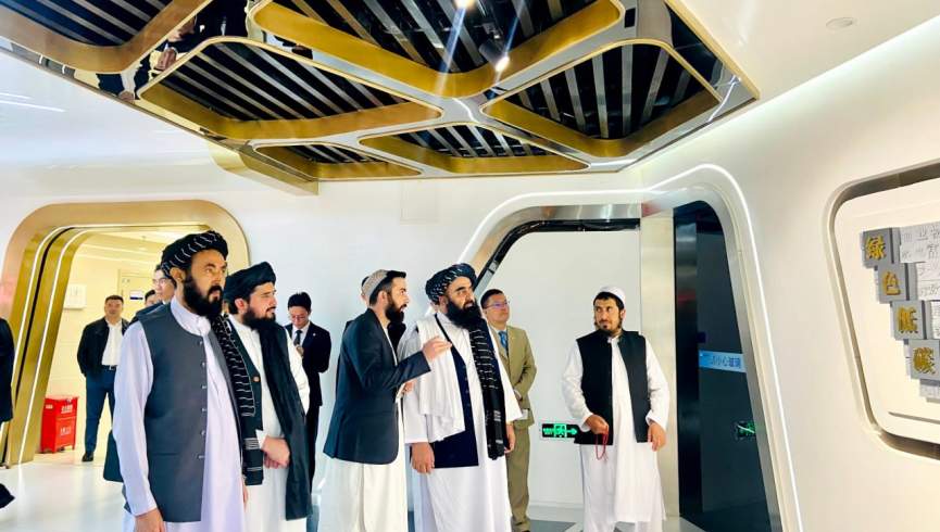 سرپرست وزارت خارجه گروه طالبان از شرکت انرژی سیچون چین دیدن کرد
