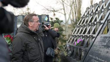 سفر غیر منتظره وزیر دفاع آلمان به اوکراین