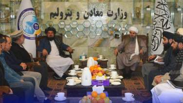 سرپرست وزارت معادن طالبان با سرمایه گذاران افغان و چینی دیدار کرد