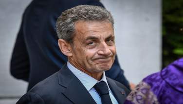 رئیس جمهور سابق فرانسه به 6 ماه زندان محکوم شد