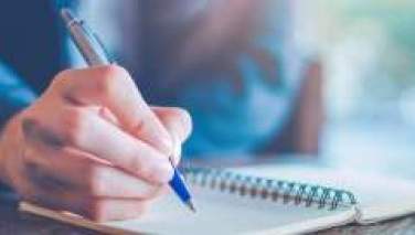 چرا نوشتن با دست برای مغز خوب است