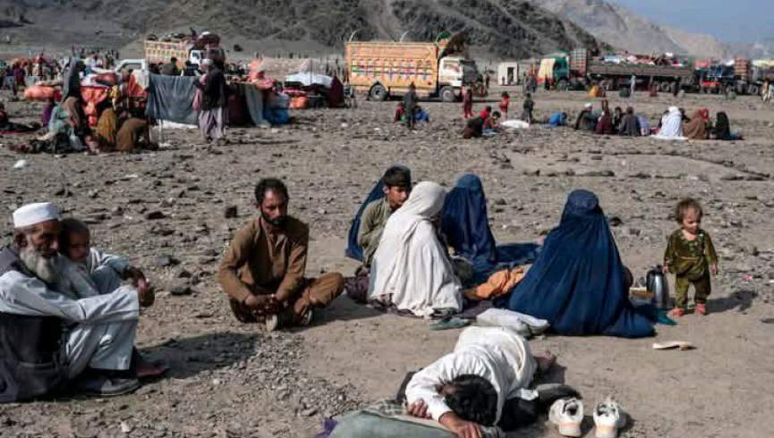 په تېرو لسو ورځو کې نږدې ۴۵۰۰۰ افغان کډوال له پاکستان څخه ایستل شوي دي