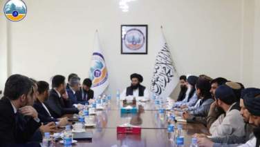 د طالبانو د کانونو سرپرست وزیر له ترکي پانګوالو سره وکتل