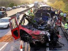 در حادثه ترافیکی در پاکستان، ۴۲ تن کشته شدند