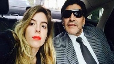 دالما مارادونا از پدرش شکایت می کند