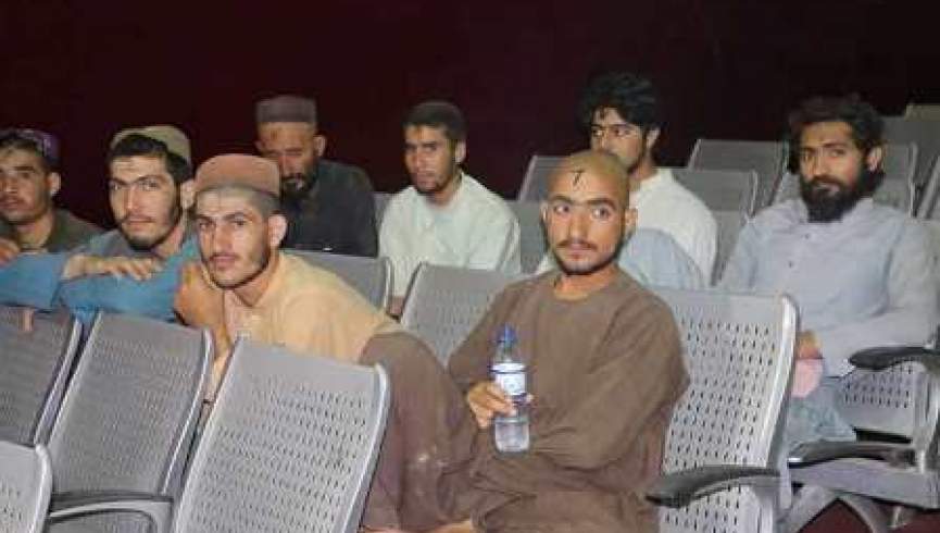 کماندوهای ارتش 10 نفر را از زندان طالبان در هلمند رها کردند
