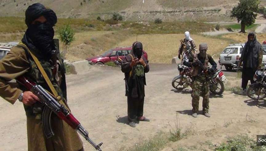 طالبان فراه از موترهای باری هرات مالیات سنگین می‌گیرند