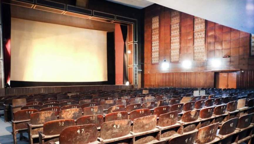 اعتراض گسترده فرهنگیان به تخریب سینما پارک کابل؛ روند تخریب برای یک هفته به تعویق افتاد