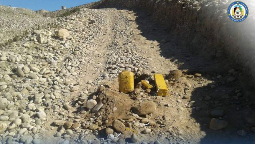 یک مخفیگاه ساخت ماین‌های کنار جاده در شهر غزنی کشف شد