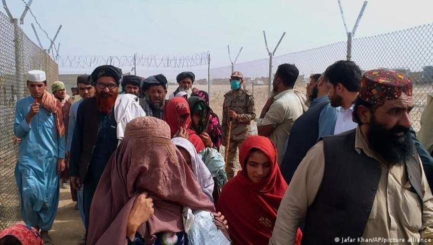 مهاجران افغان در پاکستان به مذیقه مالی و اقامتی مواجه اند