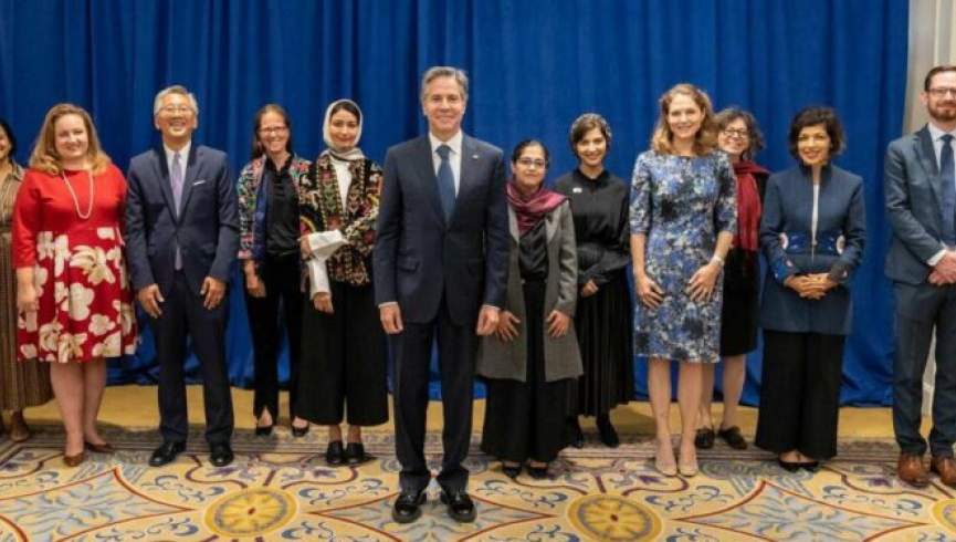 بلېنکن: ښځې د افغانستان په اقتصاد کې مهم رول لري