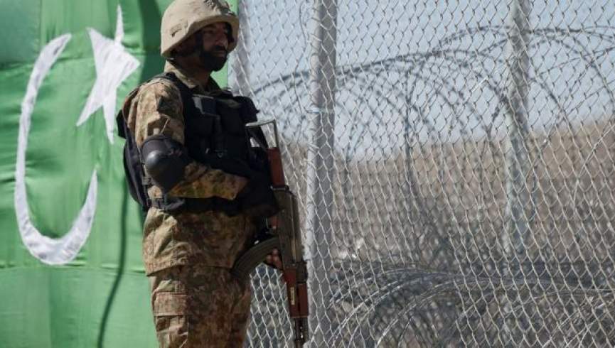 یک سرباز پاکستانی در امتداد خط دیورند کشته شد