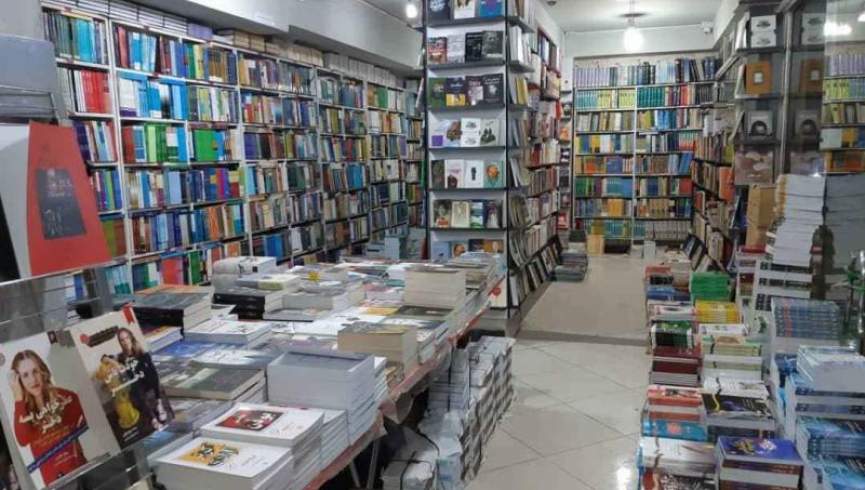 رئیس اتحادیه کتاب فروشان هرات: کتاب‌های غیر اسلامی از دکان‌ها جمع شدند