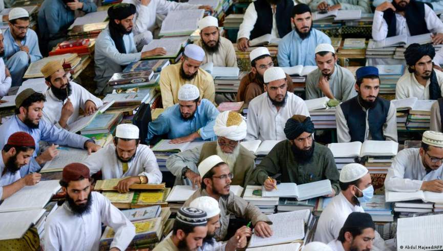 مسجدسازی در سرزمین گرسنگان؛ هدف طالبان چیست؟