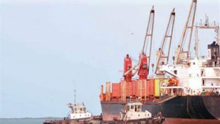 سعودی ها کشتی حامل مواد سوخت یمن را توقیف کردند