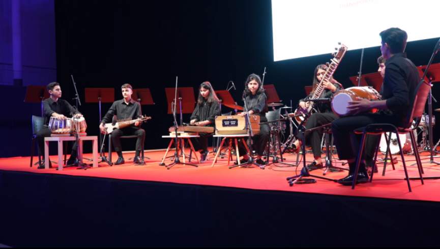 شاگردان انستیتیوت موسیقی افغانستان در فرانسه اجرا می‌کنند