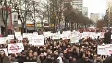 هزاران نفر در آلمان در اعتراض به قرآن سوزی به سرک ها آمدند