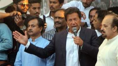پولیس پاکستان به دنبال دستگیری عمران خان در شهر لاهور