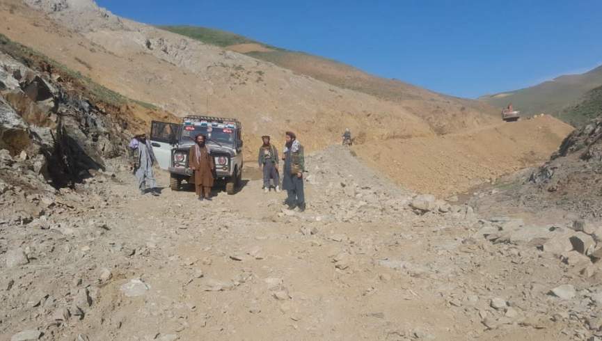 باشندگان راغستان بدخشان برای این منطقه جاده می‌سازند