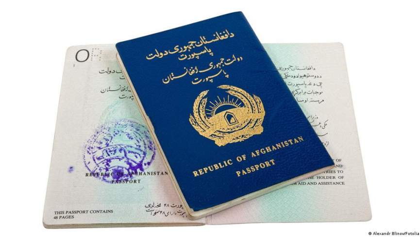 روند توزیع گذرنامه‌ها بار دیگر متوقف شد