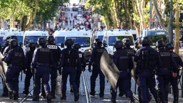 بازداشت بیش از ۴۰۰۰ تن در اعتراضات اخیر فرانسه