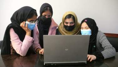 آموزش آنلاین؛ روزنه امید دختران دانشگاهی أفغانستان