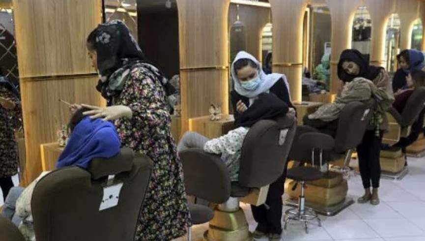 ۶۰هزار زن دیگر در افغانستان بیکار شدند