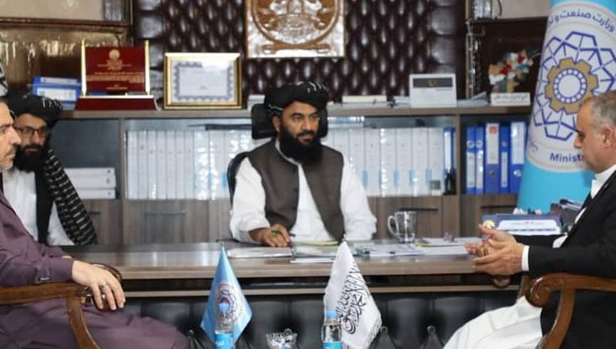 معین وزارت صنعت و تجارت طالبان با تاجران ایران دیدار کرد