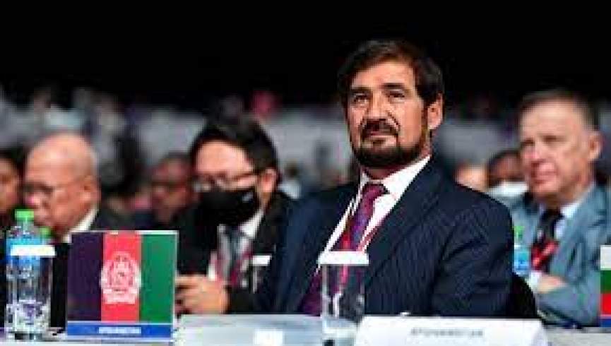 د فوټبال پخوانیو لوبغاړو یوسف کارګر په درغلی تورن کړ