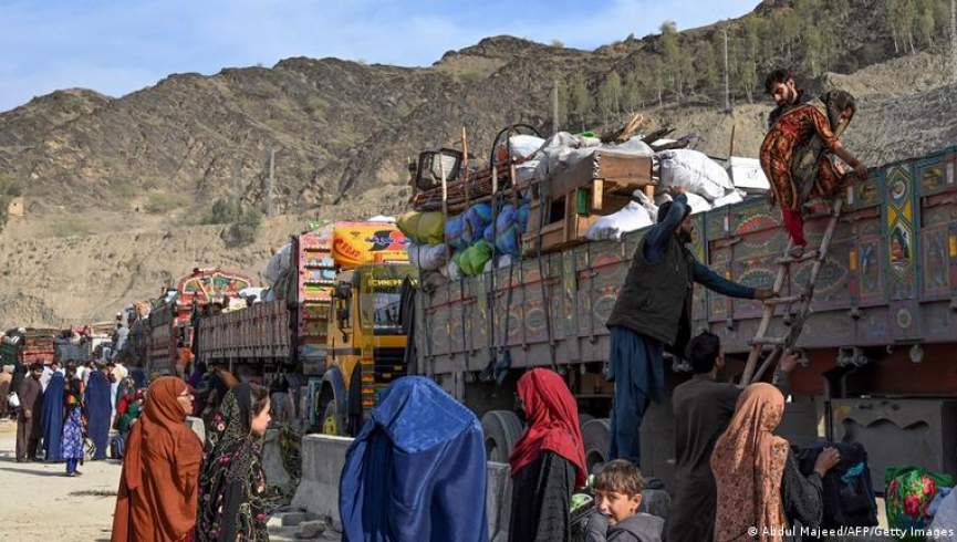 پاکستان در چهار روز نزدیک به 2700 مهاجر افغانستان را اخراج کرد