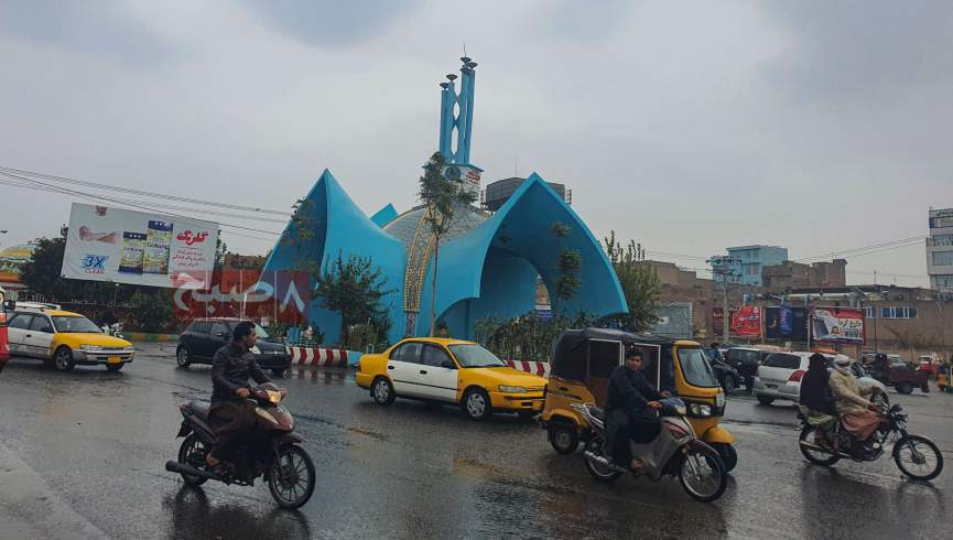 طالبانو په هرات کې اته تنه په چړو وهلي دي