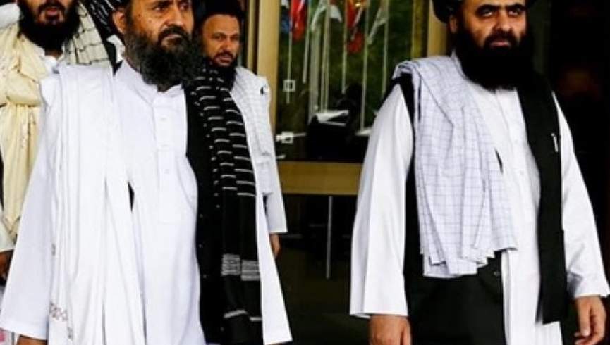 ملا برادر و متقی در مراسم تشییع جنازه رئیس جمهور ایران شرکت می‌کنند