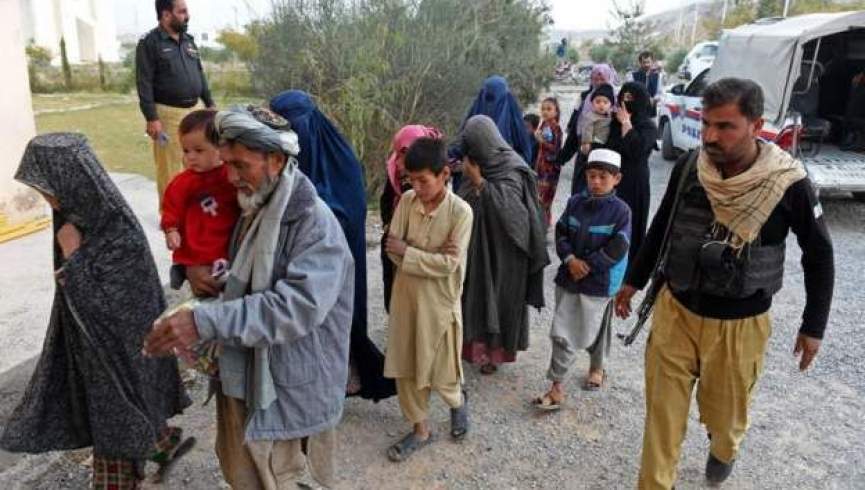 اخراج اجباری 300 خانواده و 350 زندانی از پاکستان به افغانستان در 24 ساعت گذشته