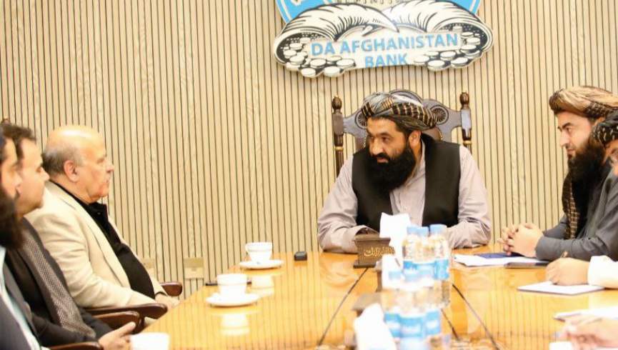 گروه طالبان خواستار اسلامی شدن فعالیت «عزیزی‌بانک» شدند