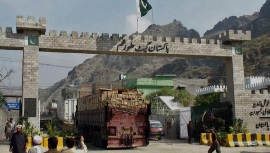 گذرگاه تورخم پس از چند ساعت مسدودیت دوباره بازگشایی شد
