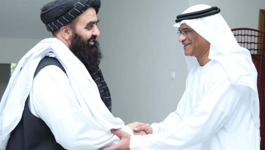 د متحده عربي اماراتو سفیر د طالبانو د بهرنیو چارو له وزیر سره وکتل