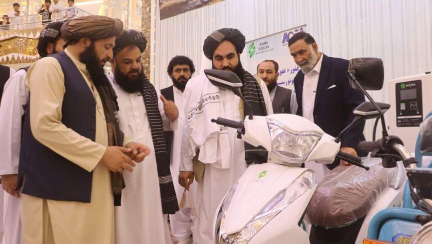 په هرات کې د برقي موټرو فابریکه: ۱۰۰ کارکوونکي او د لسګونو موټرو ورځنی تولید